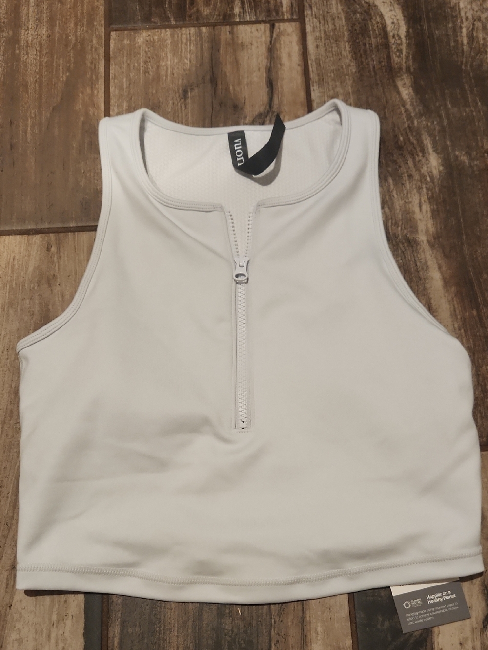Vuori Zip Tank White. Nwt. Size Medium